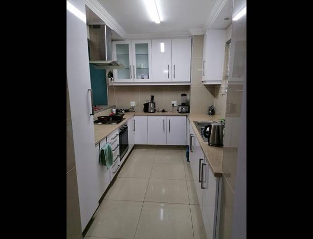 2 BEDROOM APARTMENT FOR SALE IN NORTH BEACH